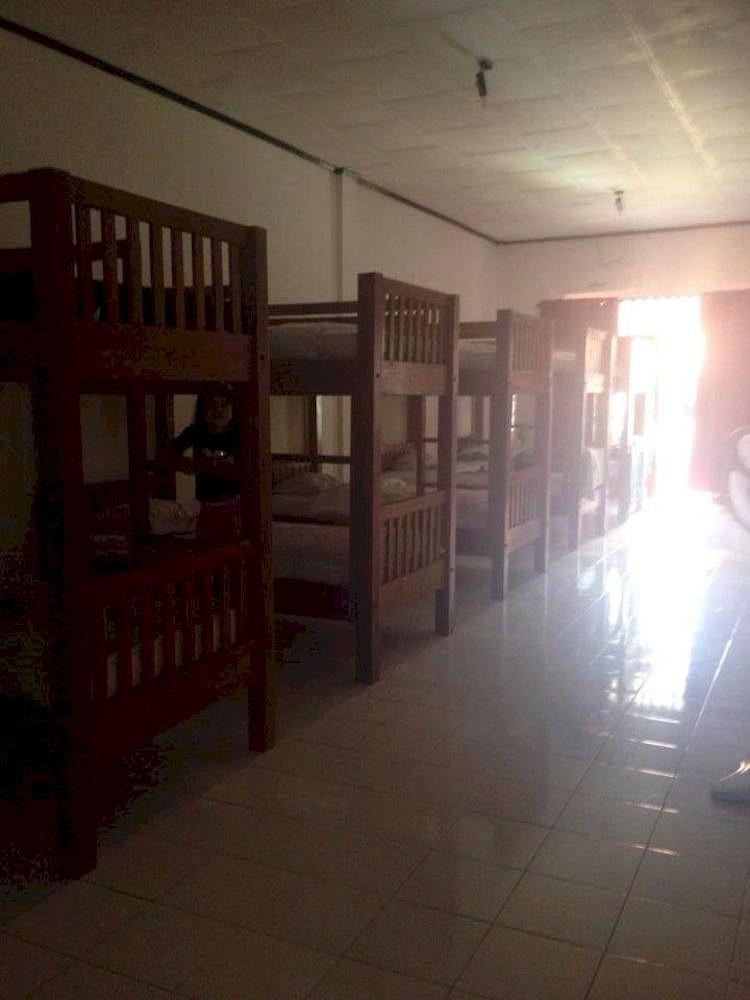 Oseania Hostel Senggigi Bagian luar foto