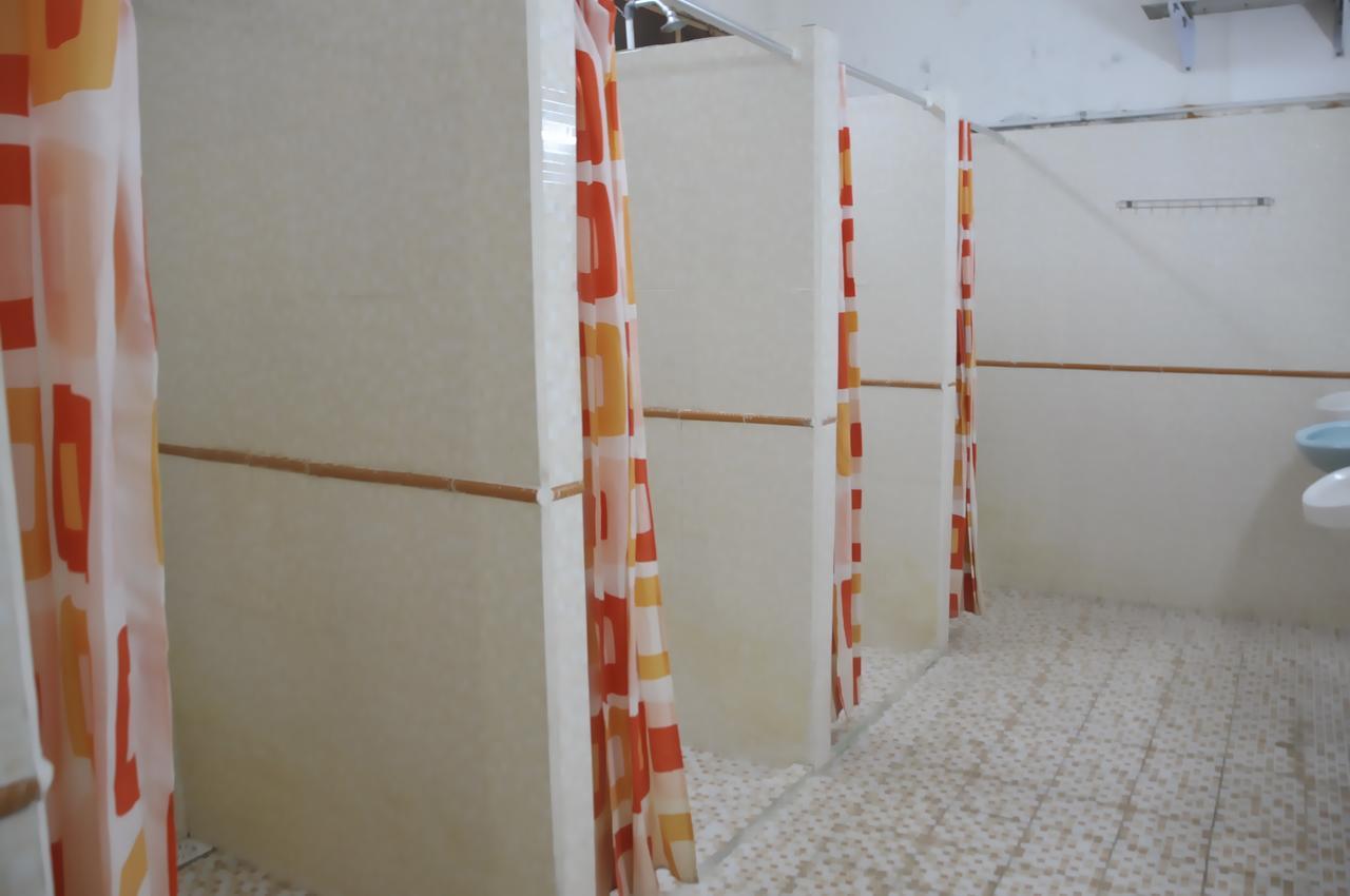 Oseania Hostel Senggigi Bagian luar foto